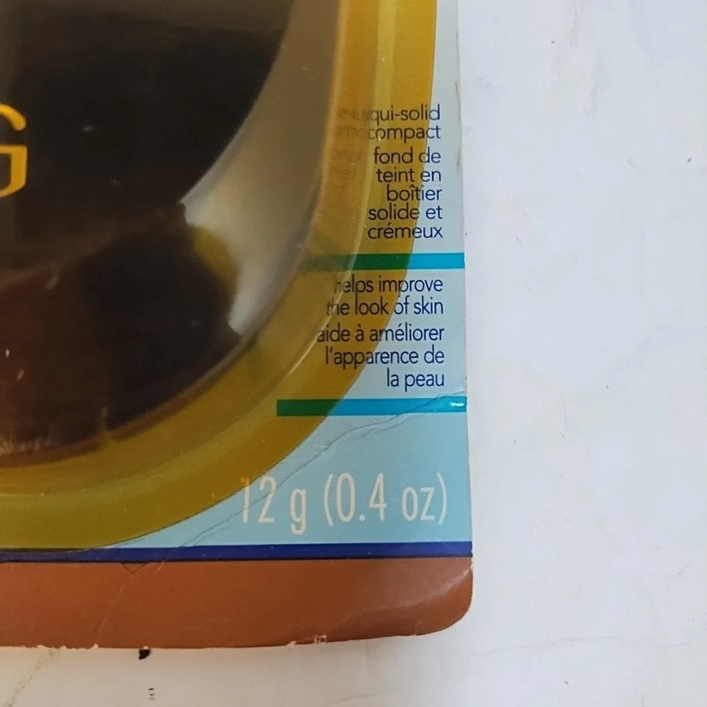 2 Covergirl Aqua Smooth Foundation W SPF‎ 15 - 765 Tawny Fauve 0.4 Oz